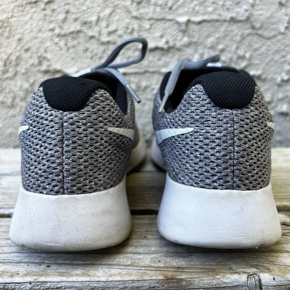 Nike Shoes Men Size 9 Tanjun SE Running Sneakers Grey